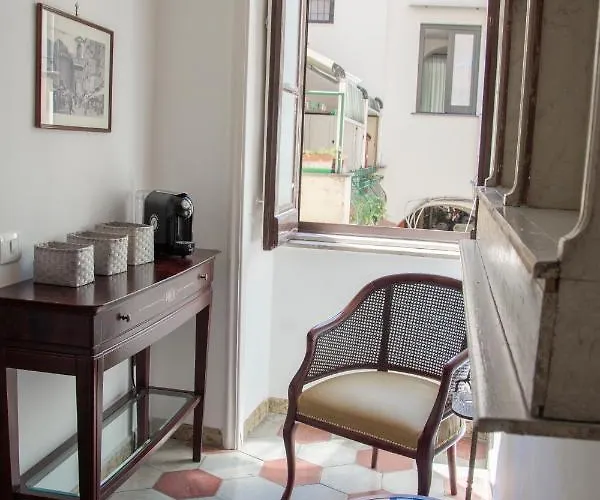 Il Palazzetto 4* سورينتو